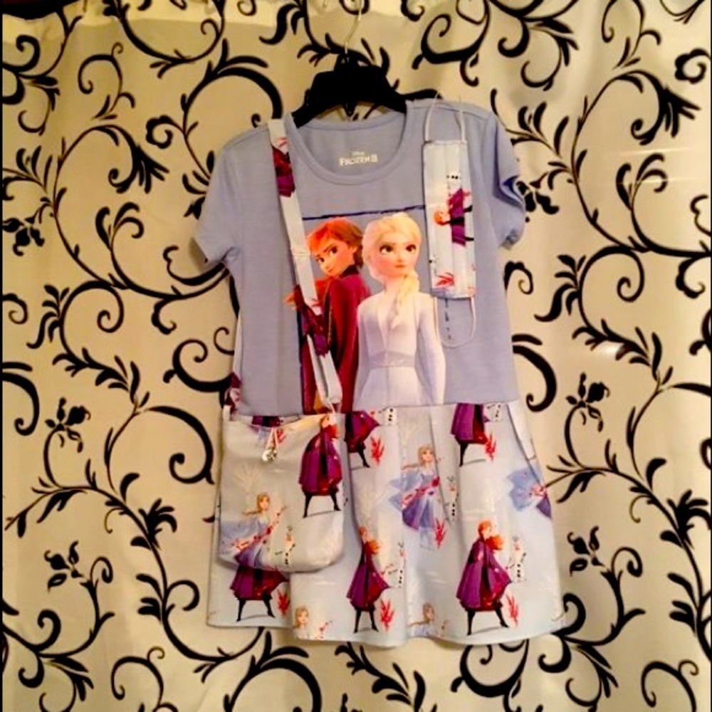 Girl’s dress set with purse n mask